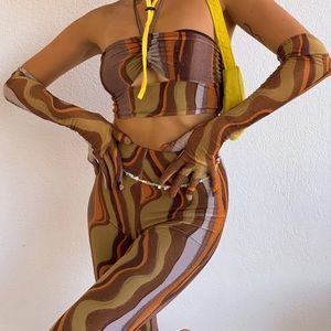 “MOTEL X IRIS” outfit set